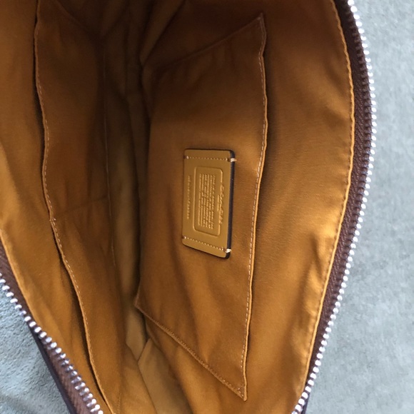 NWT Coach Shoulder Bag - Picture 5 of 7